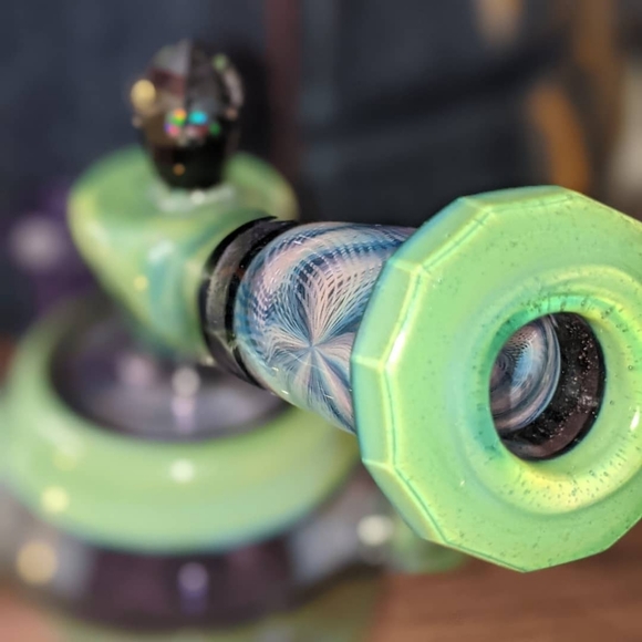 Custom glass rig - Picture 5 of 5